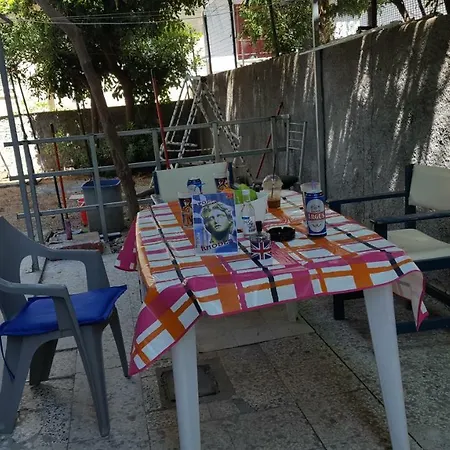 Apollon H-2 Apartman *